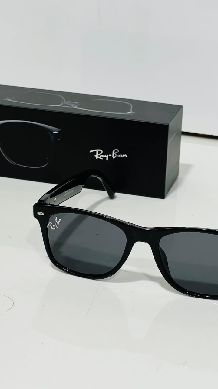 Ray-Ban Smart Glasses