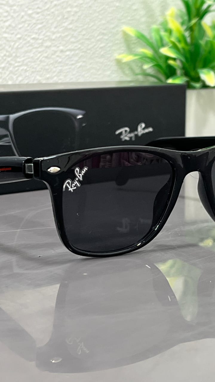 Ray-Ban Smart Glasses